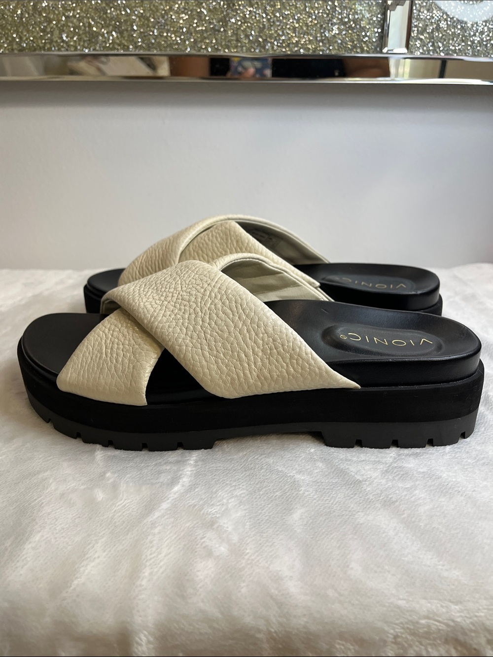 Vionic Ivory Leather Crisscross Slide Mules - Picture 7 of 12